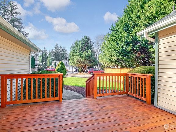 4th image of 15213 111th Avenue Ct E
