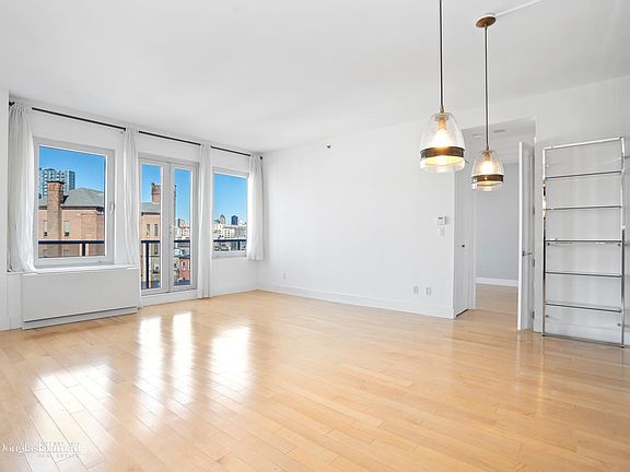 2nd image of 1050 Jackson Ave APT 6B