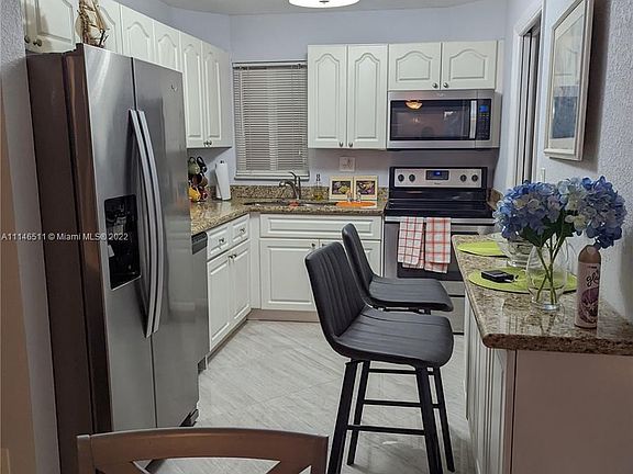 3rd image of 8900 W Washington Blvd #202