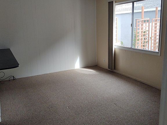 4th image of 319 10th St #1/2