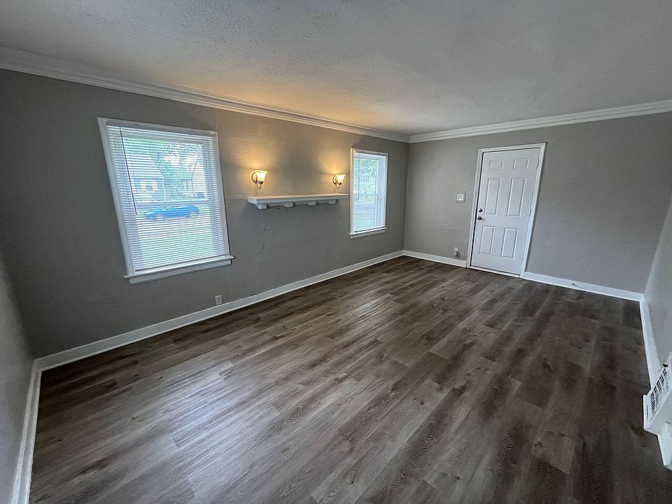 1st image of 6126 S Benton Ave