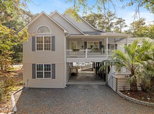 2601 W Yacht Dr, Oak Island, NC 28465