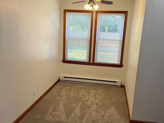 3rd image of 34-36 Richelieu St #1B