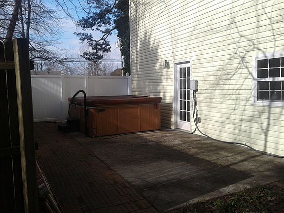4th image of 8024 Wilnoty Dr