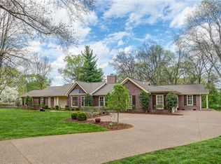 938 Oak Valley Ln, Nashville, TN 37220