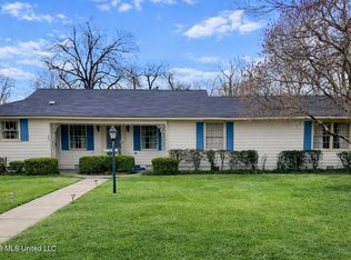 301 W Harding Ave, Greenwood, MS 38930