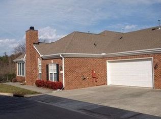 4722 Highland Glen Ct, Raleigh, NC 27612