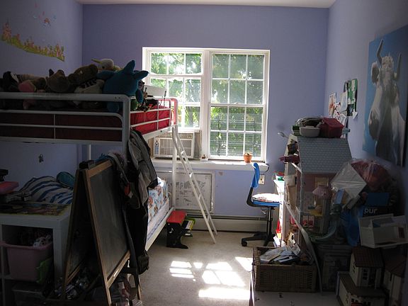 3rd image of 9540 Schenck St #3