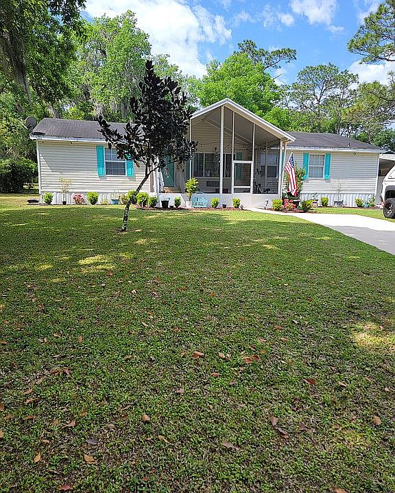 1st image of 30 Country Squire Dr
