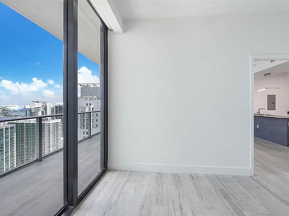 3rd image of 1010 Brickell Ave #4903