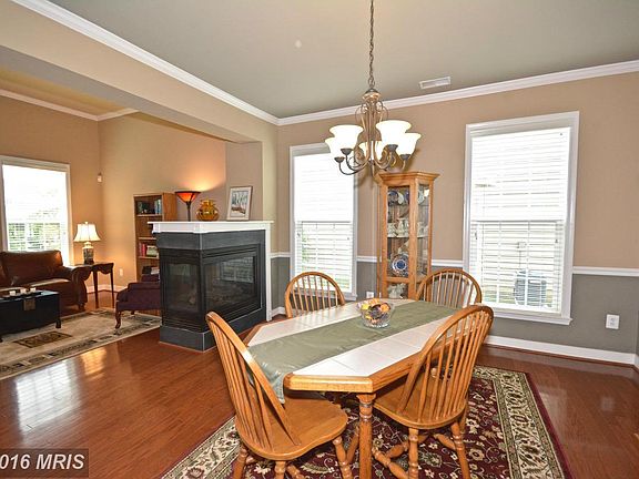 4th image of 9524 Moonen Bay Ln