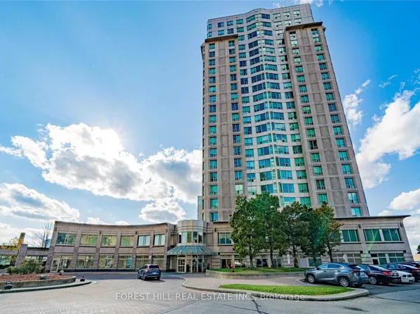 18 Lee Centre Dr #Penthouse 109, Toronto, ON M1H 3H5