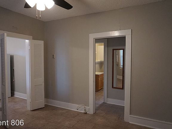 5th image of 2324 20th St APT B