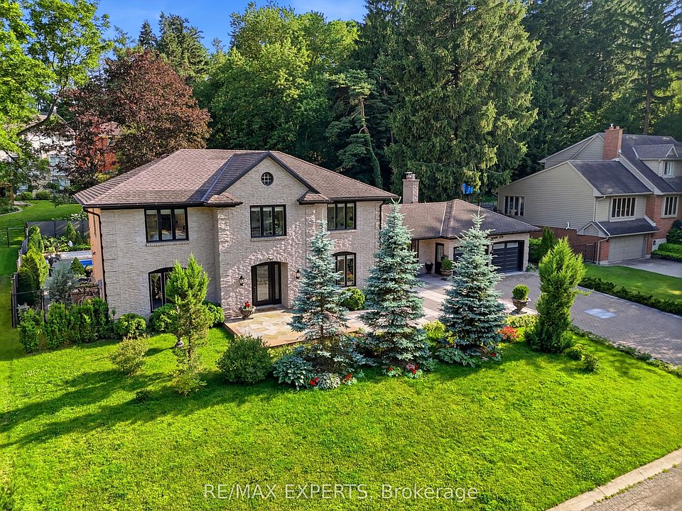 1st image of 28 Stonegate Dr