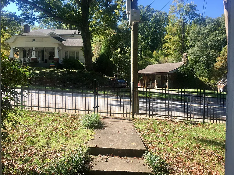 3310 College St — Photo 15