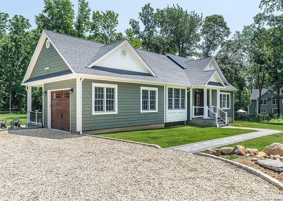 1st image of 30 Summer Ln