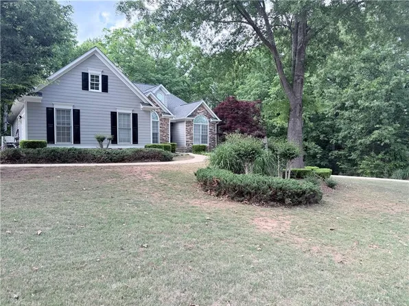 299 Heights Ln, Acworth, GA 30101