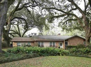 1302 Leewood Dr, Tallahassee, FL 32312