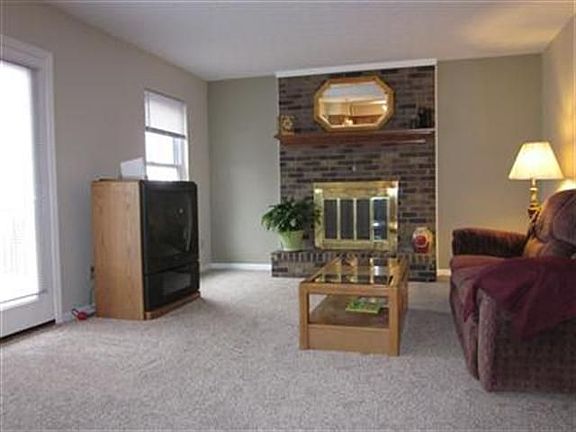 5th image of 5317 Teaberry Ln