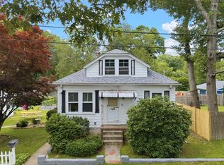 56 Hathaway Rd, Dartmouth, MA 02747