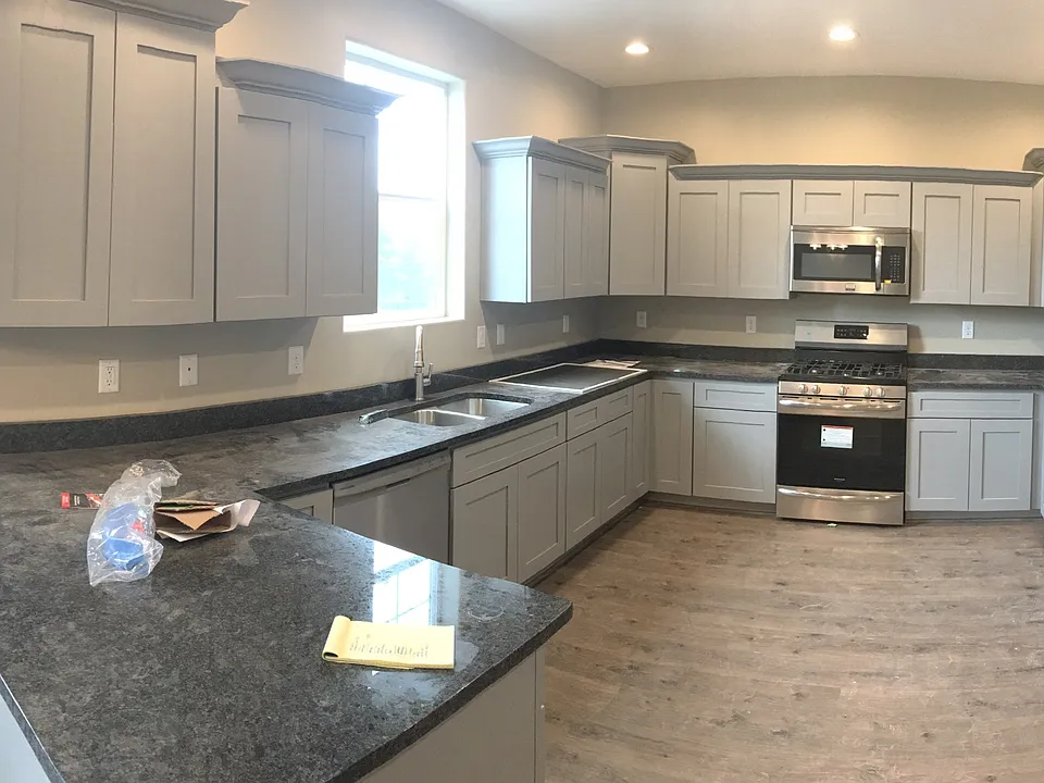 2530 W Cripple Creek Dr