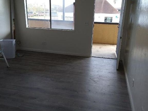 3rd image of 6565 Balboa Ave Unit D