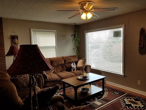 4th image of 1635 W Sussex Ave