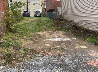 1422 Boyle St, Pittsburgh, PA 15212