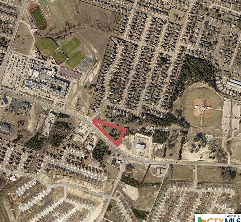 2nd image of 1323 E Knights Way