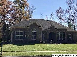 4 SE Natures Loop Rd, Huntsville, AL 35803