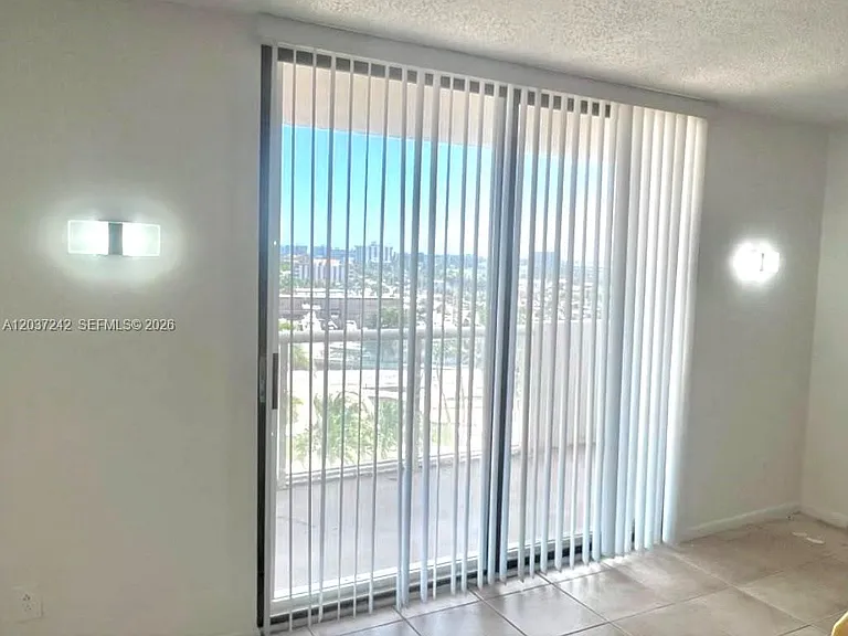 13499 Biscayne Blvd #706 — Photo 21