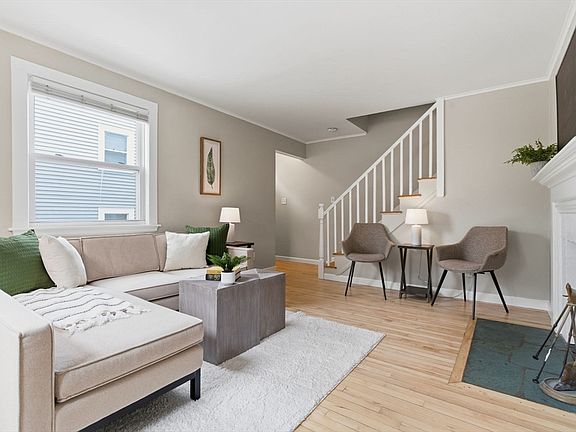 3rd image of 118 Foster Ter Unit 118