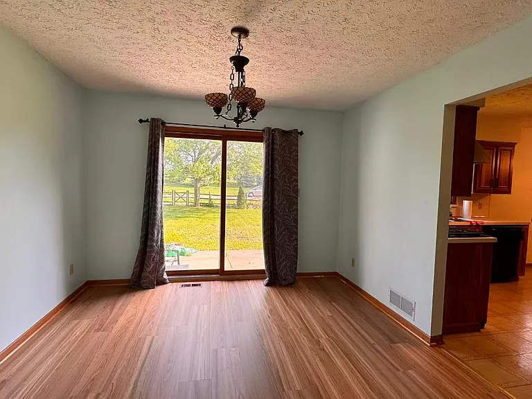 626 Harrison Rd — Photo 3