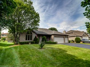 568 Lavina Dr, Bolingbrook, IL 60440