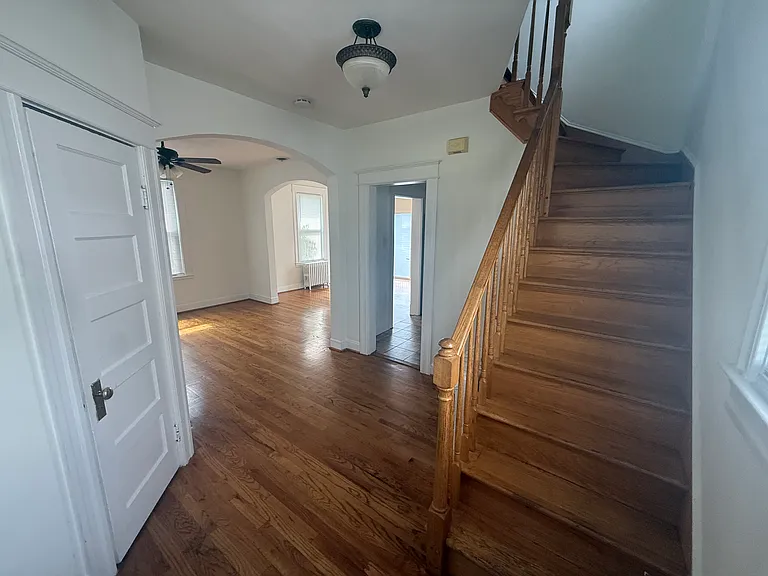 2815 Kildaire Dr — Photo 4