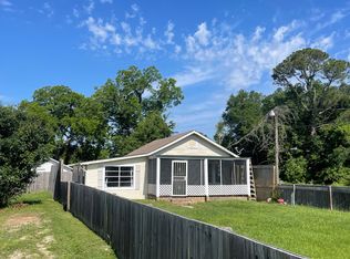 827 Gordon Ave, Pensacola, FL 32507