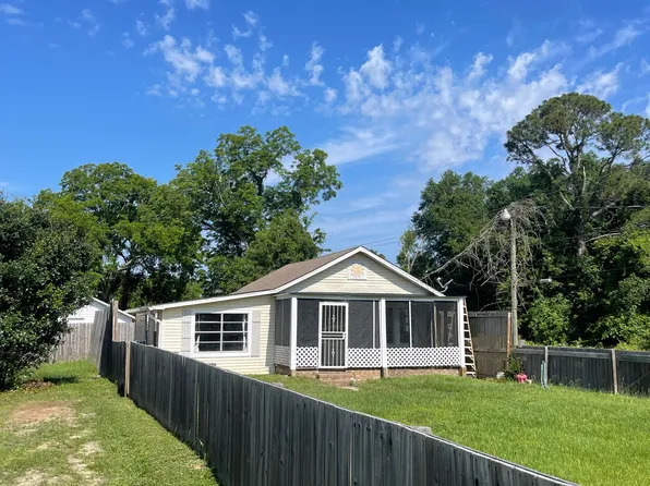 827 Gordon Ave, Pensacola, FL 32507
