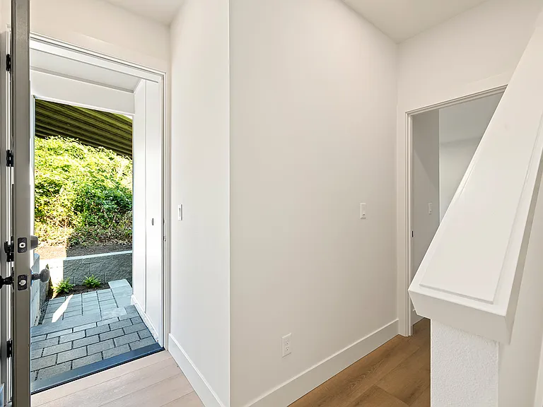 3018 SW Orleans St — Photo 25