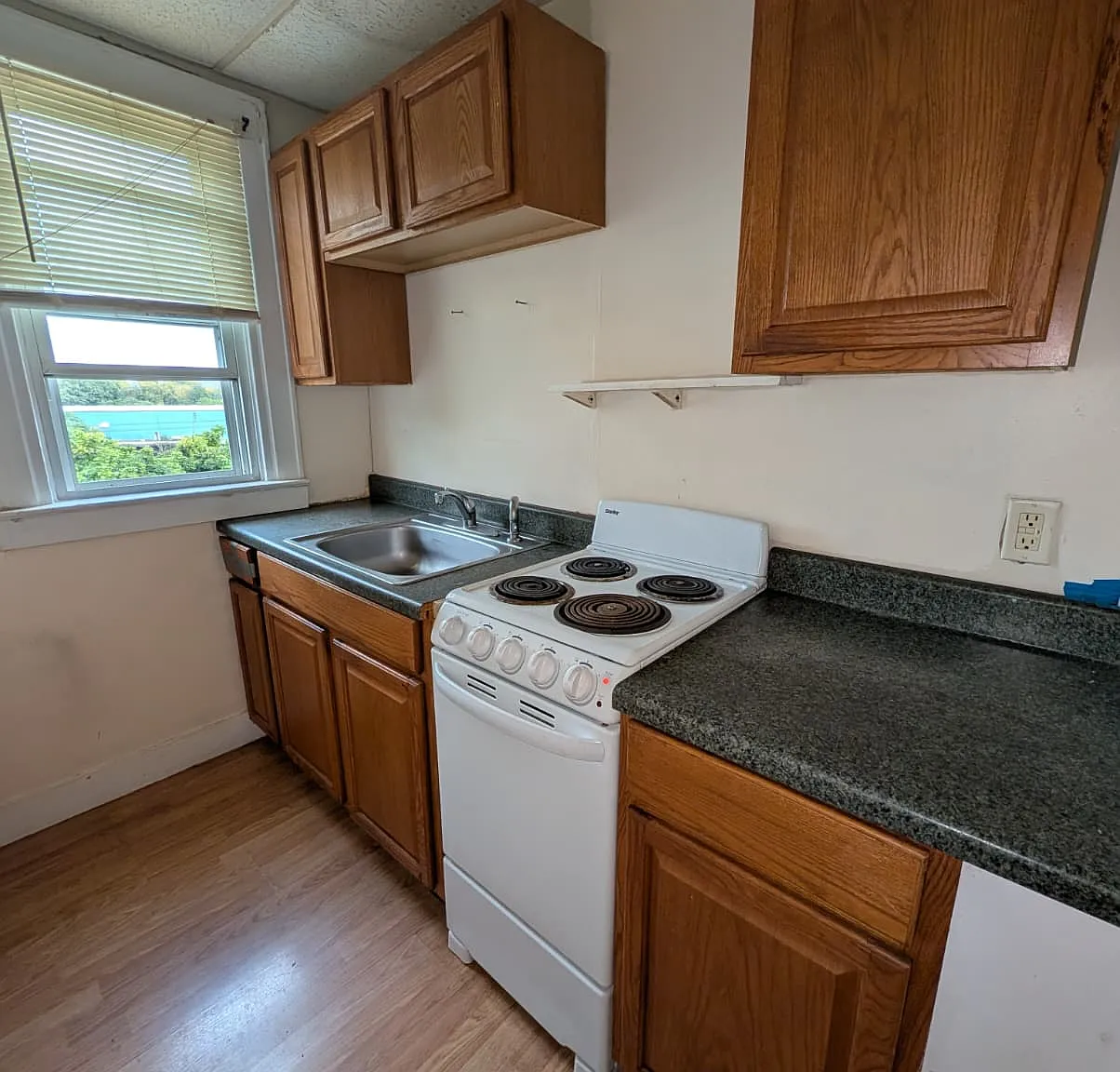 1 bed, $1,325 — Photo 2
