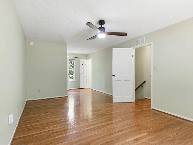 8818 Blue Sea Dr — Photo 16