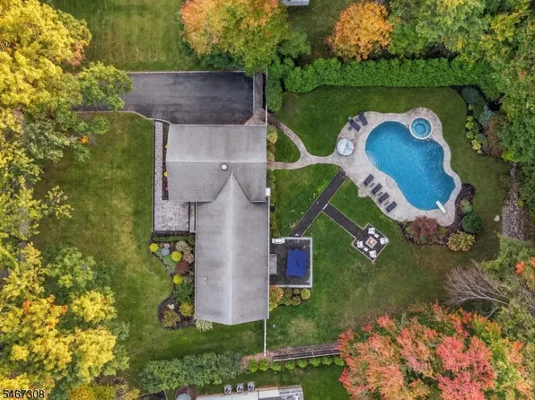4 Walton Ln, Livingston Twp., NJ 07039