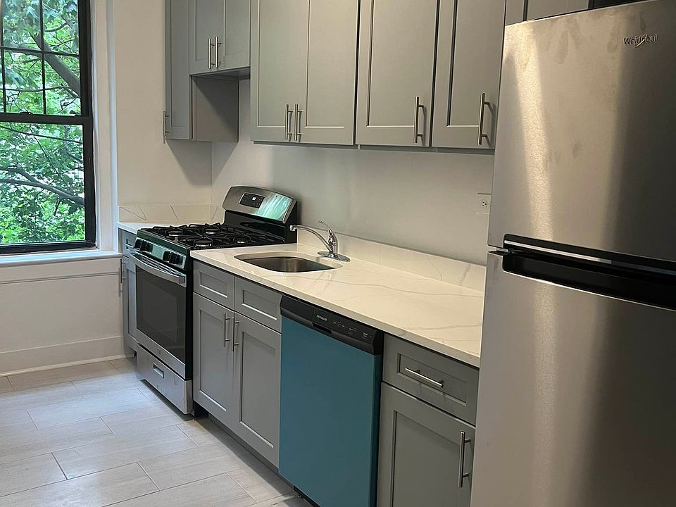 1st image of 186 Pinehurst Ave APT 4C
