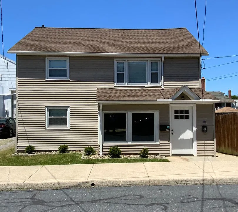 212 Cherry St