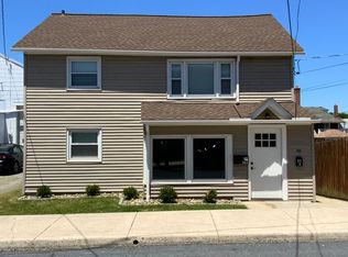 212 Cherry St, Ephrata, PA 17522