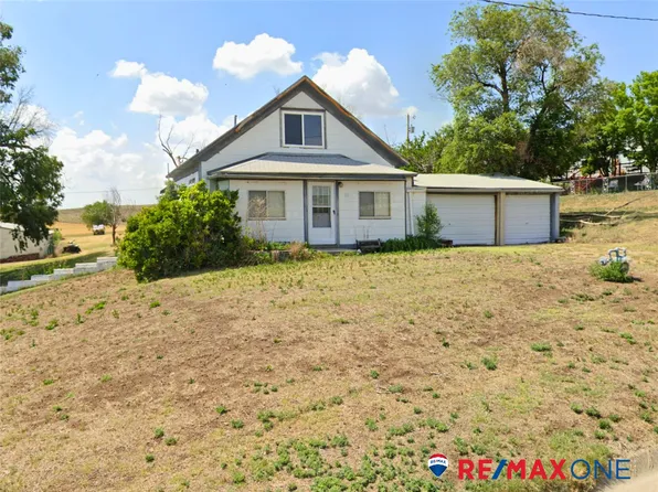 111 N McGarty St, Ingalls, KS 67853