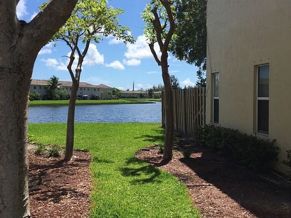 2nd image of 3009 SE 15th Ave #3009