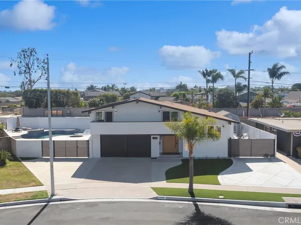 17451 Avalon Ln, Huntington Beach, CA 92647