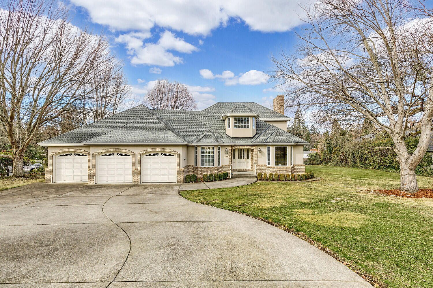 329 Sunrise Ave, Medford, OR 97504 Zillow