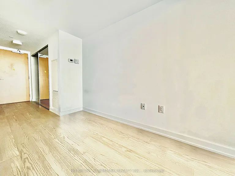 11 Wellesley St W #3410 — Photo 8