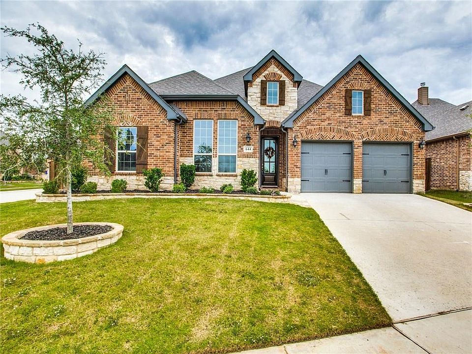 1st image of 644 Loxley Ln